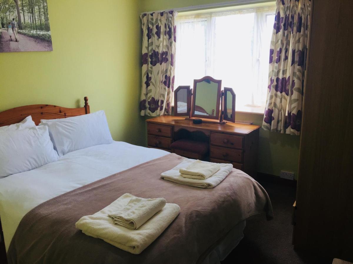 Blacksmiths Boutique B&B Робин-Худс-Бей Экстерьер фото